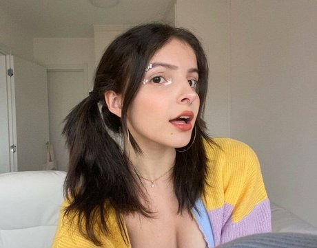 Victoria Ribeiro pornstar hd img