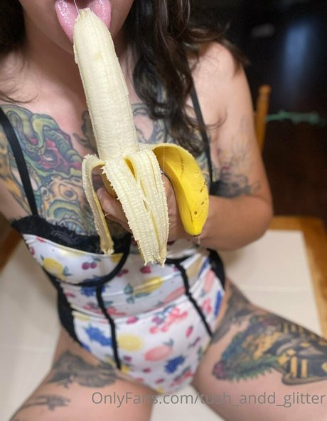 tush andd glitter xxx actress galleries