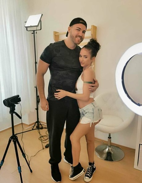 big tits mom onlyfans porn image