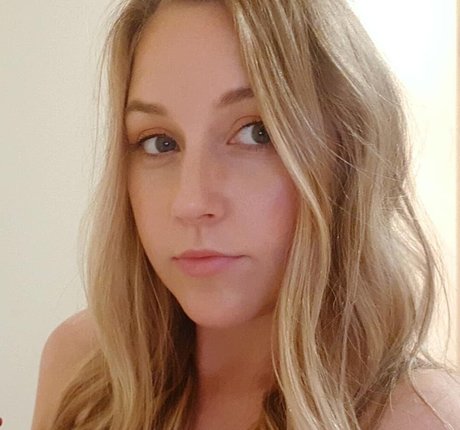 Elizabeth Height nice pornstar picture