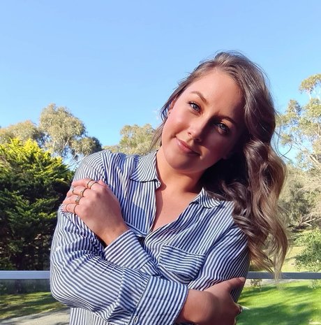 Elizabeth Height hd actress photo