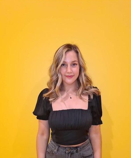 Elizabeth Height nude pornstar photos