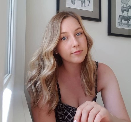 Elizabeth Height pretty star archive