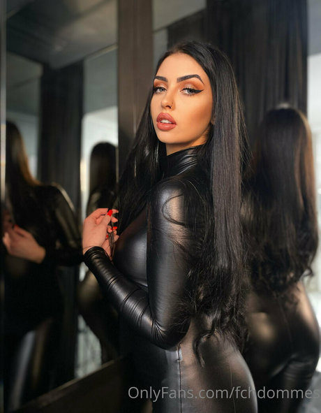 hot mature onlyfans nudes photos