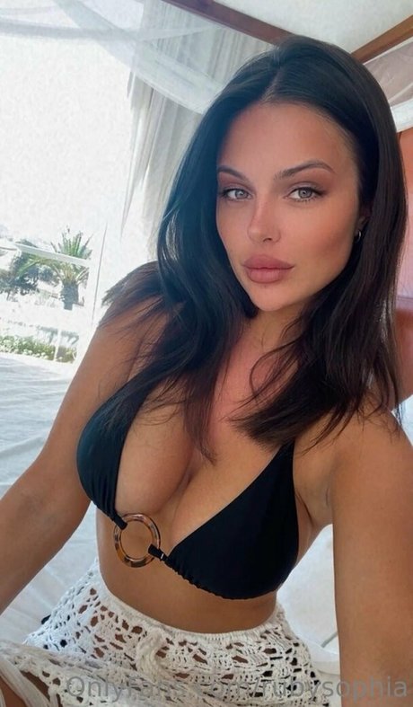 Sophie Ruby Blake star exclusive img