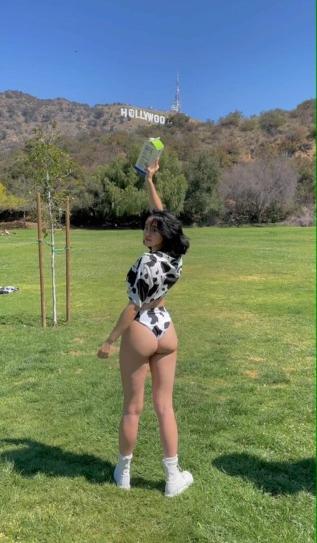 Lydia Ren nude model img