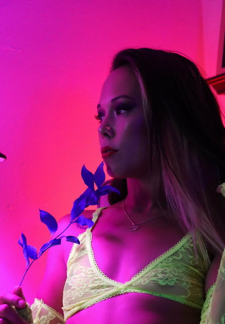 madamemeiko model xxx picture