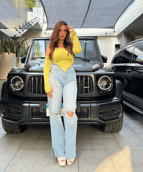 Dorra Zarrouk pornographic star image