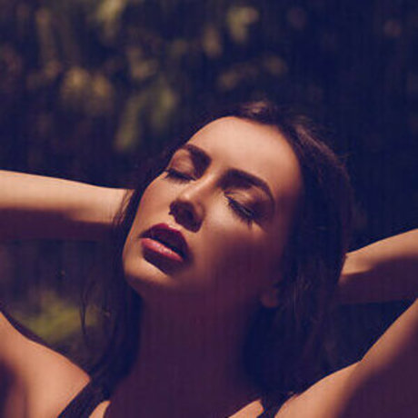 Luciana Andrade hot star picture