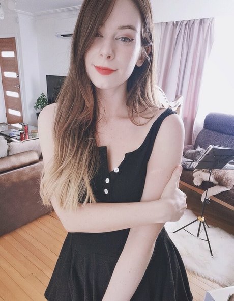 licking pussy onlyfans erotic photo