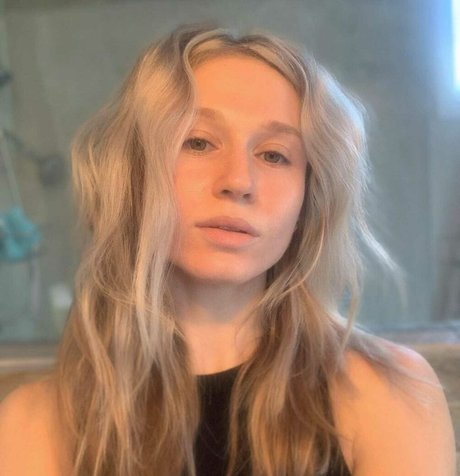 Rita Volk sex star gallery