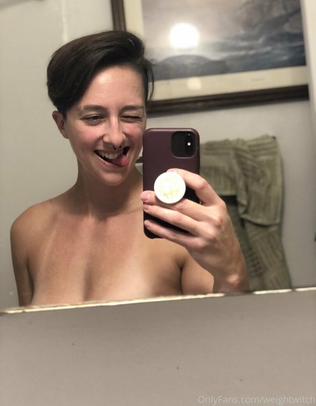 weightwitch nude actress image