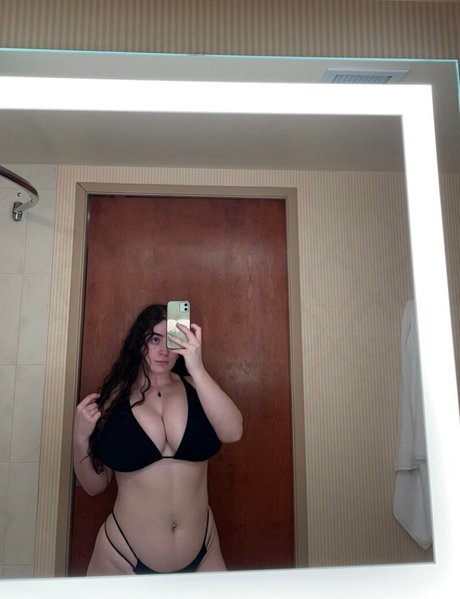 hairy legs onlyfans nudes pics