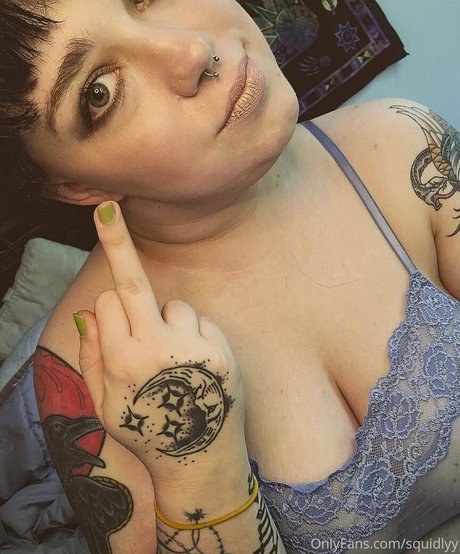 thequeenhasarrived free actress archive