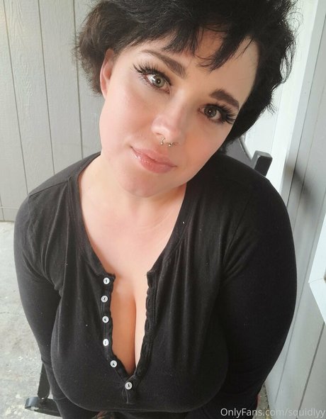 thequeenhasarrived star erotic photo