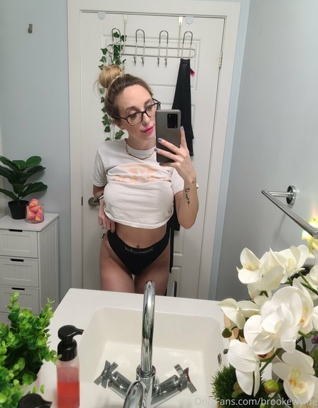 havochaleyvip hot model gallery