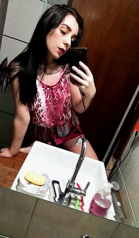 laryfree pornstar pictures