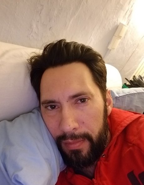 female popular onlyfans erotic photo