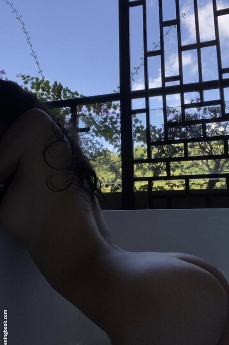 blonde babe onlyfans free naked archive