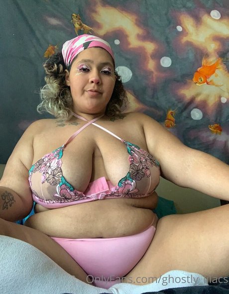 ghostly lilacs model porn image