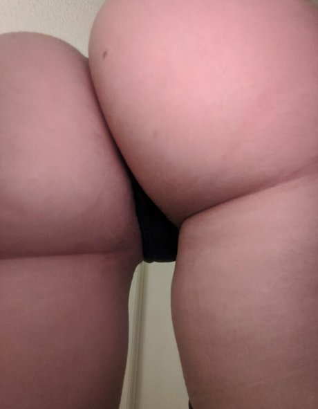 milf yoga onlyfans exclusive image