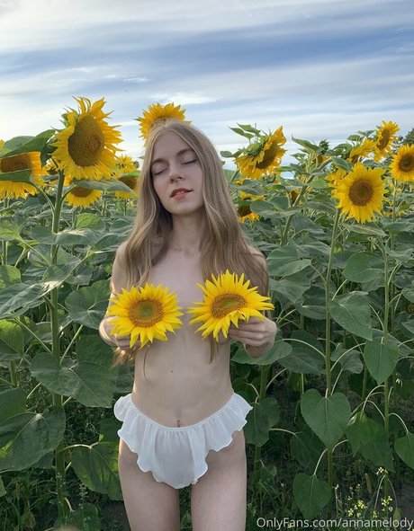 annamelody pornstar picture