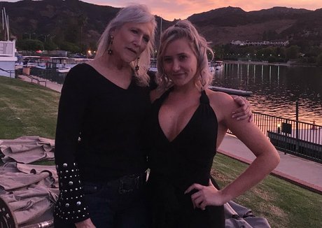 amateur mom onlyfans perfect pics