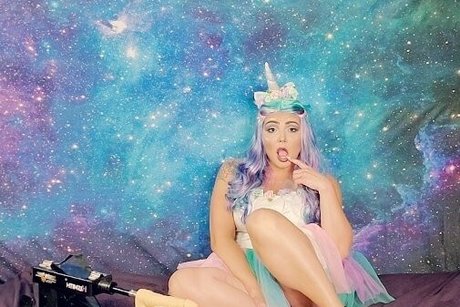 teen solo onlyfans xxx images