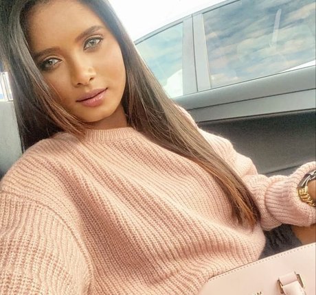 hot mature onlyfans sexy photo