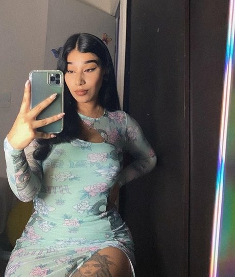 amywinos10 hd star pic