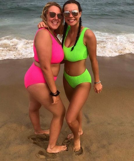 Marlee Fridley sexy model pics