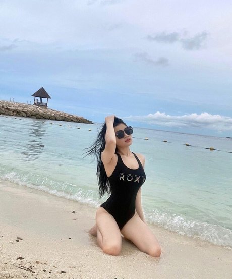 Caroline Lapena perfect star photo