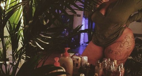 BadGyalGoodLife perfect model pictures