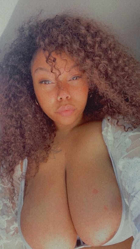 BadGyalGoodLife pornstar exclusive images