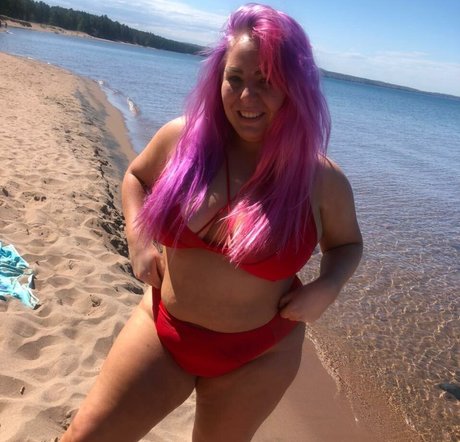 Manic Stoner model pretty images