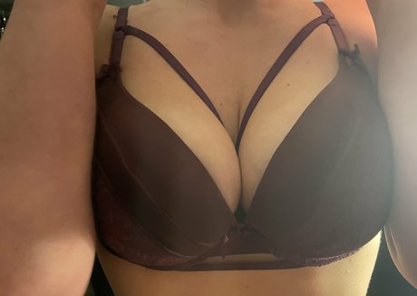 belle hella star perfect photo