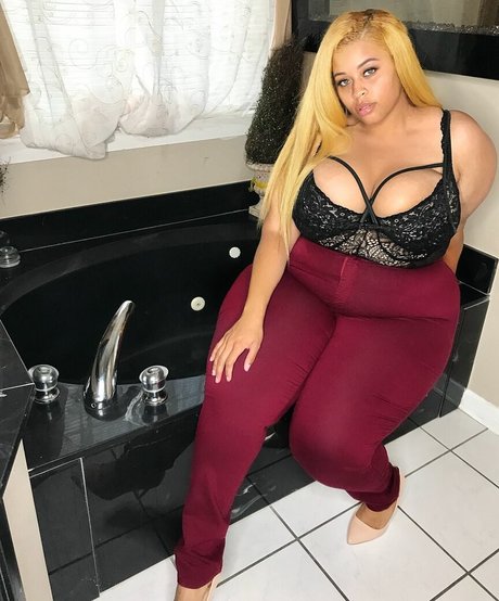 Jasmine Gunn actress images