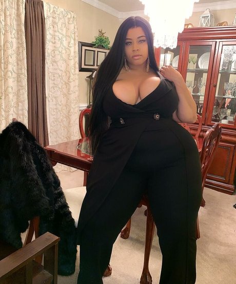 Jasmine Gunn hd star photos