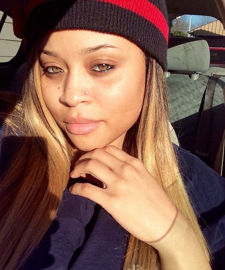 Jasmine Gunn star perfect pictures