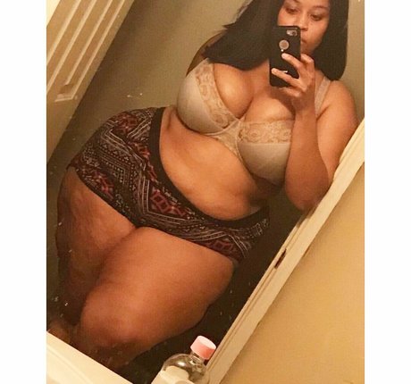 Jasmine Gunn free model img