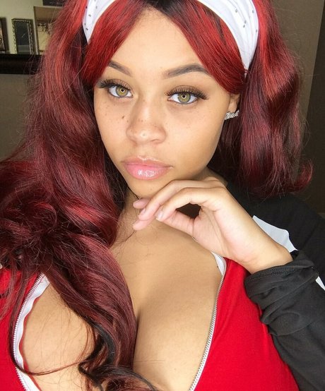 Jasmine Gunn model adult galleries