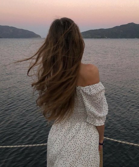 ImSarahisizzu sexy model photos