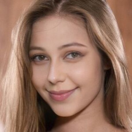 ImSarahisizzu erotic model gallery