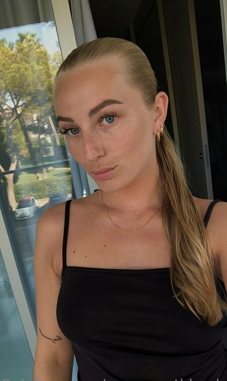 Youronlyblondieprincess pornstar hot gallery