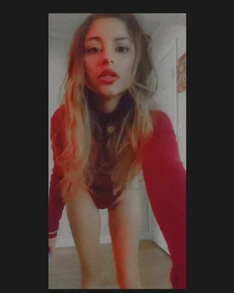 selenathalatina xxx star pictures