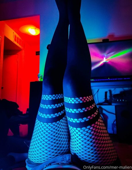 mer malien model adult img