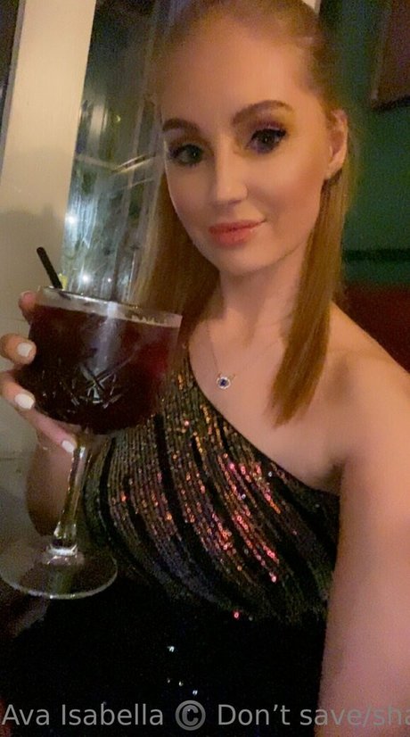 ms ava isabella hot actress pics