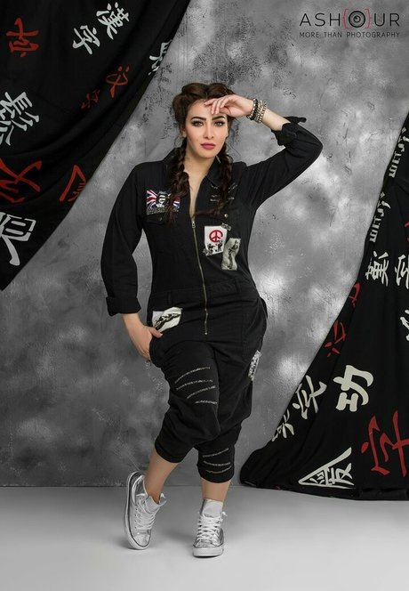 blonde tits onlyfans adult photos