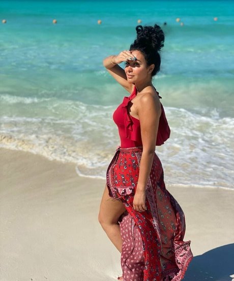 Mirhan Hussein star pornographic photos