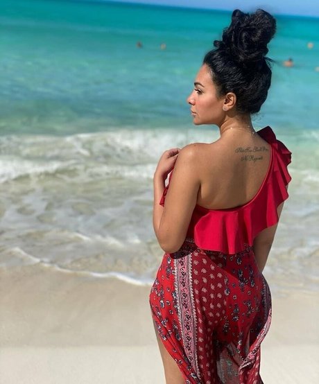 Mirhan Hussein model sex photo